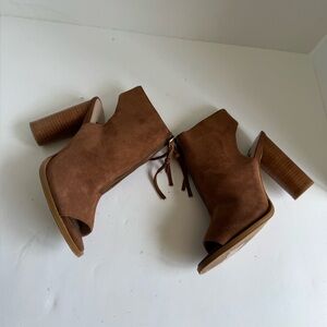 New French Connection Uttara Open Toe Bootie women's size 7.5